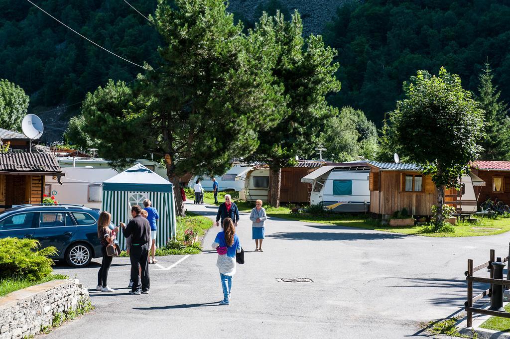 Villaggio Turistico Camping Cervino Antey-Saint-André Esterno foto