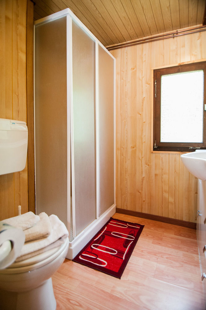 Villaggio Turistico Camping Cervino Antey-Saint-André Esterno foto