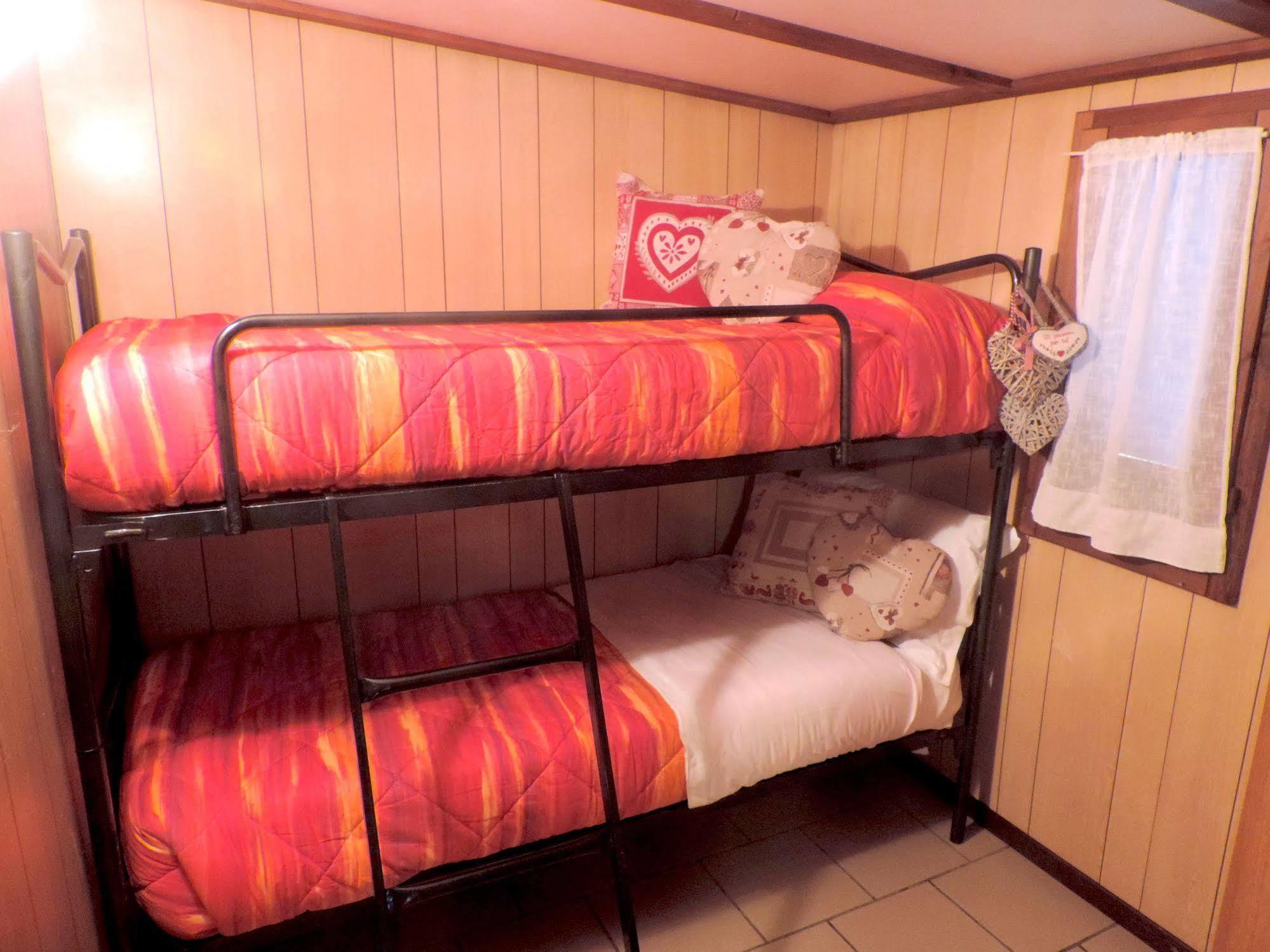 Villaggio Turistico Camping Cervino Antey-Saint-André Esterno foto