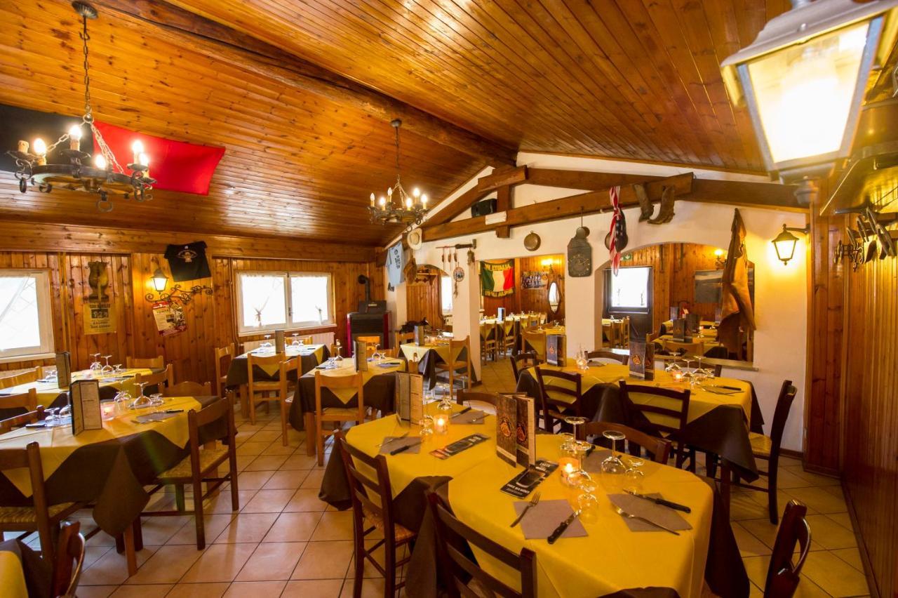Villaggio Turistico Camping Cervino Antey-Saint-André Esterno foto