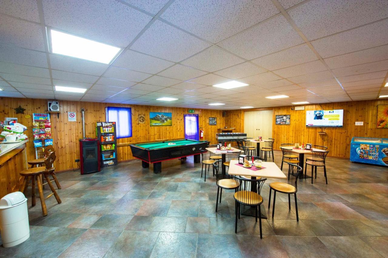 Villaggio Turistico Camping Cervino Antey-Saint-André Esterno foto