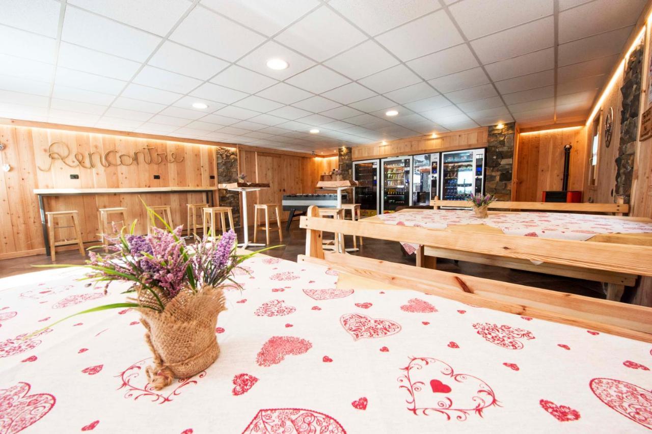 Villaggio Turistico Camping Cervino Antey-Saint-André Esterno foto